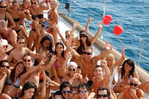 fiesta en el barco de Gran Canaria